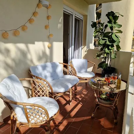 Апартаменты Mediterranean Getaway In Costa *