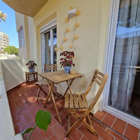 Апартаменты Mediterranean Getaway In Costa Бенальмадена